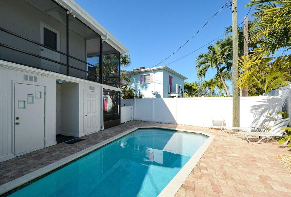 Canal 309 - Right In Siesta Key Village! Eksteriør billede