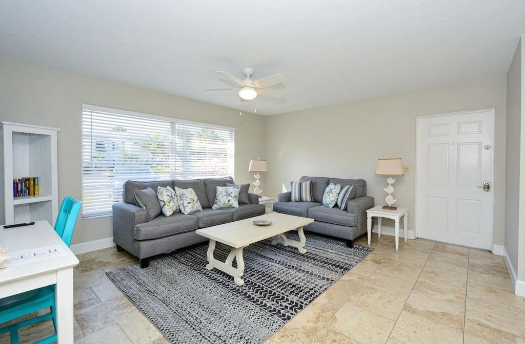 Canal 309 - Right In Siesta Key Village! Eksteriør billede