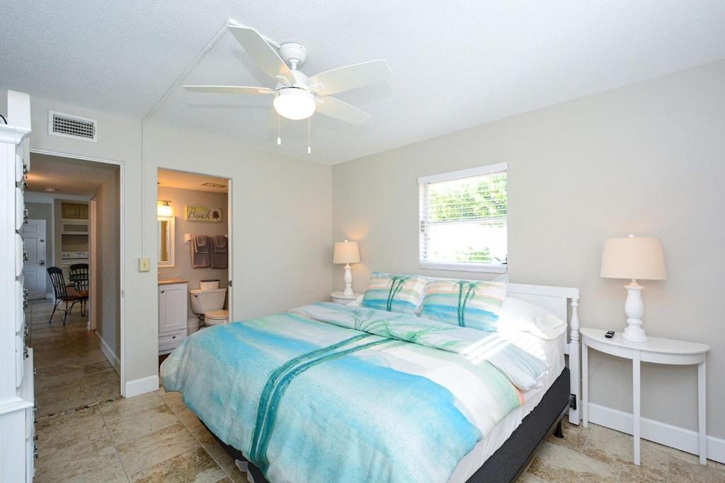 Canal 309 - Right In Siesta Key Village! Eksteriør billede